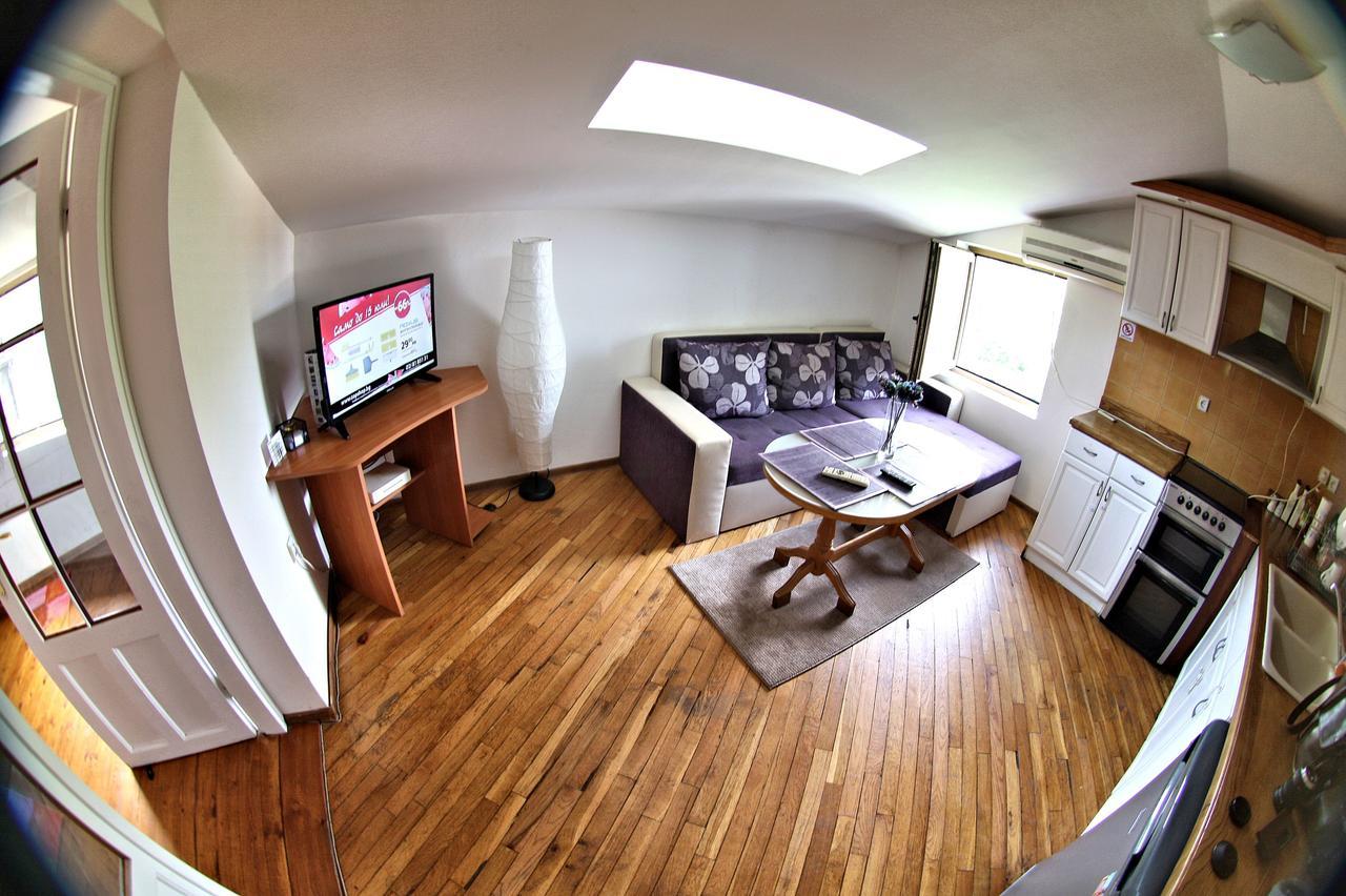 Lover'S Nest Next To The Beach 바르나 외부 사진